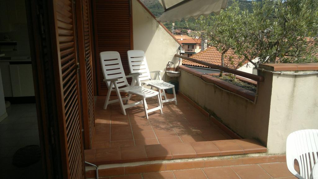 Porto Azzuro Apartment 6 Beds Porto Azzurro Bagian luar foto